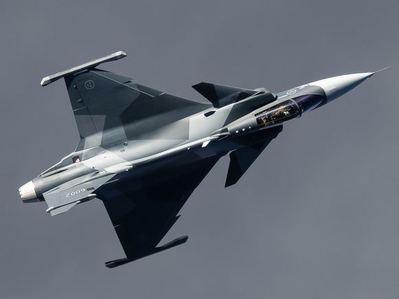 How the Gripen E/F won the Thai contract despite diplomatic pressure and financial offers from the US.