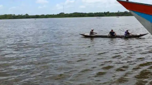 Autoridades del estado Bolívar buscan a tres pescadores desaparecidos en el río Orinoco