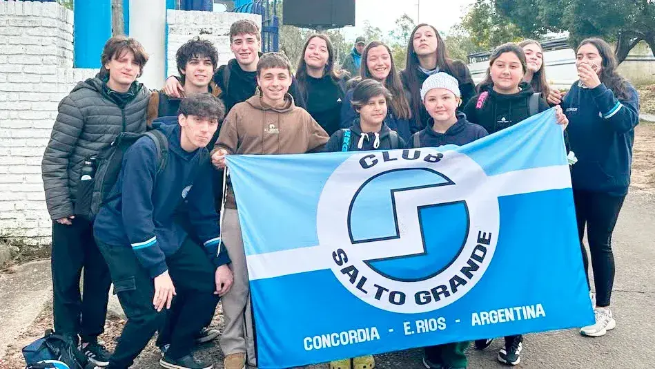 Nadadores del Club Salto Grande participaron del Torneo “Orlando Cossani 2026”