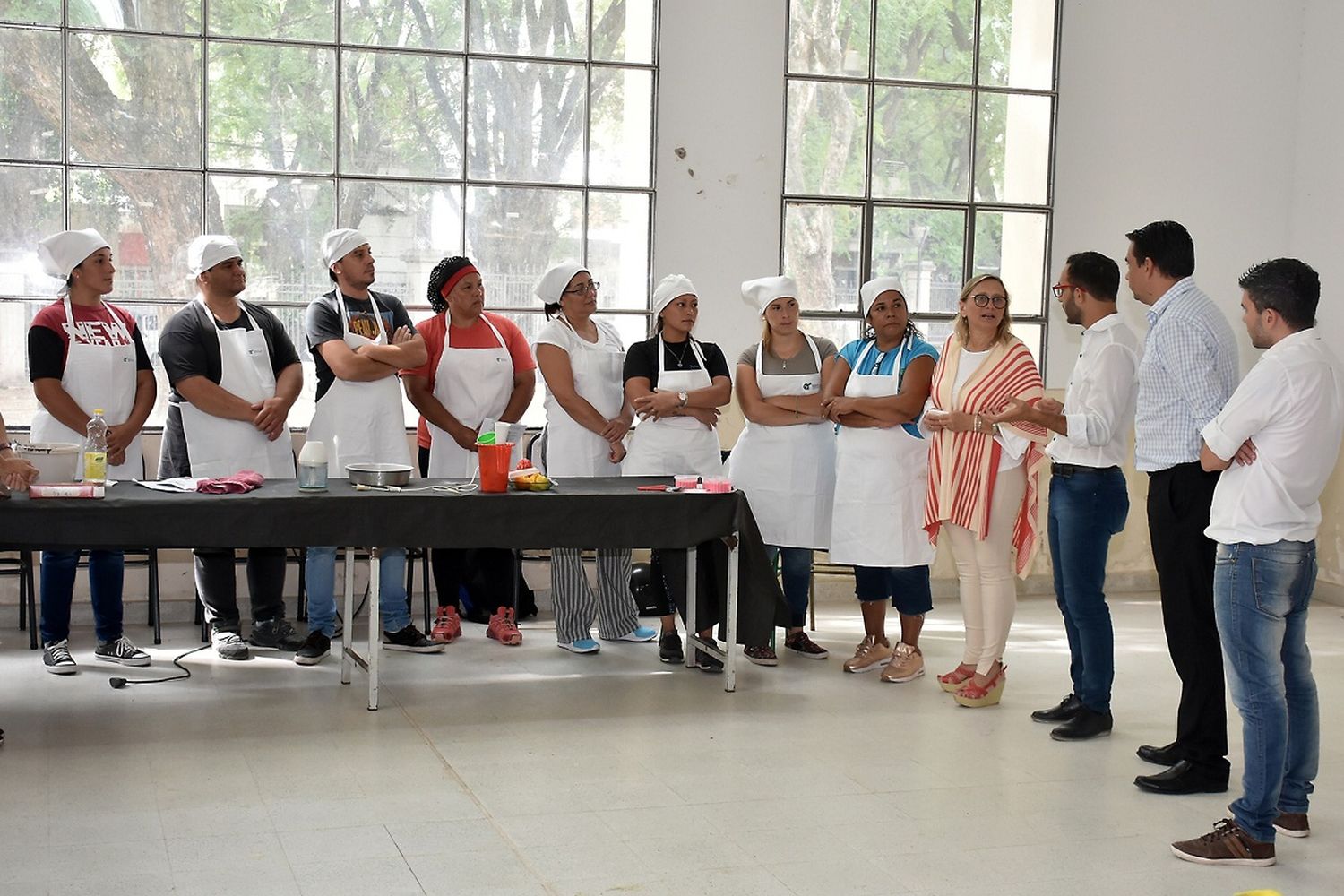 Capacitan a cocineros para fortalecer el servicio de los comedores en la provincia 