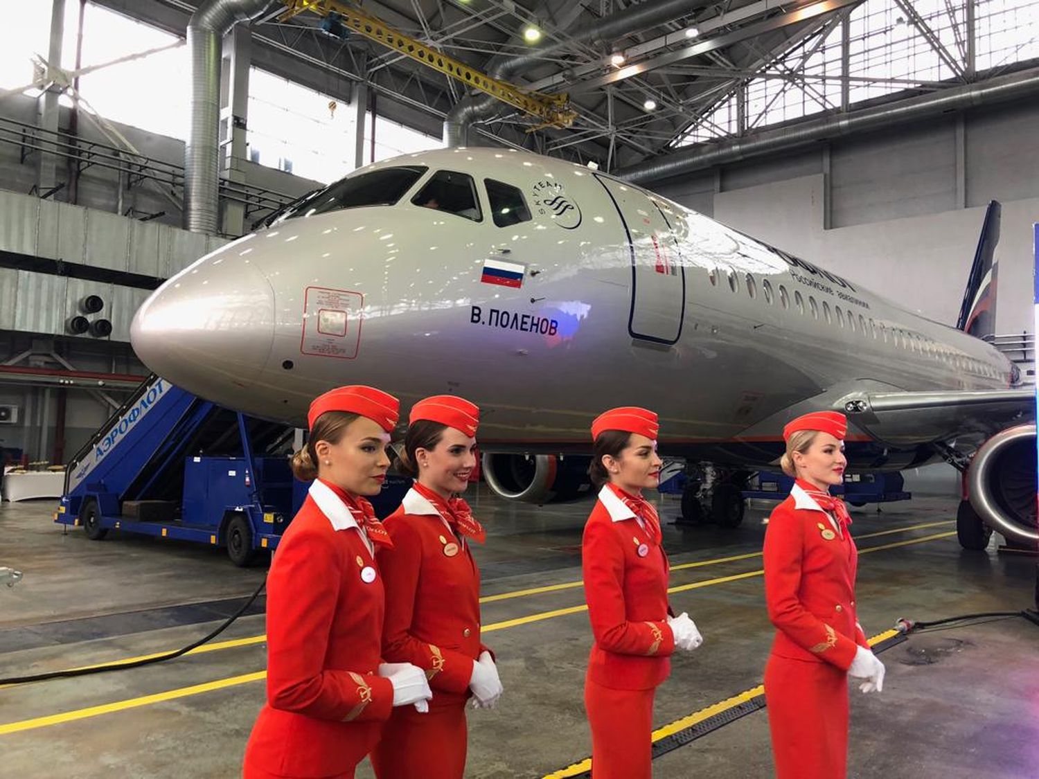 Aeroflot recibió su Sukhoi Superjet 100 número 50