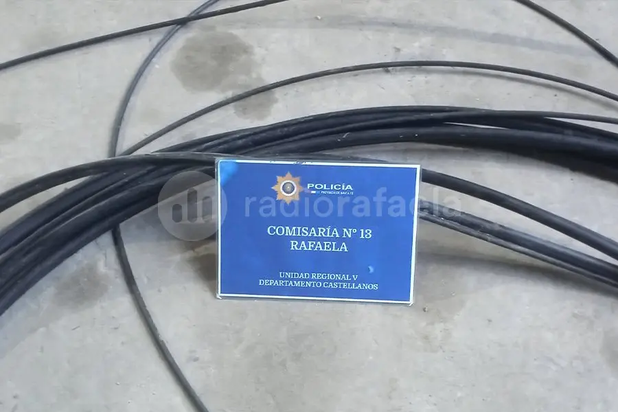 Otra vez: robaron cables y los tiraron en las vías mientras escapaban