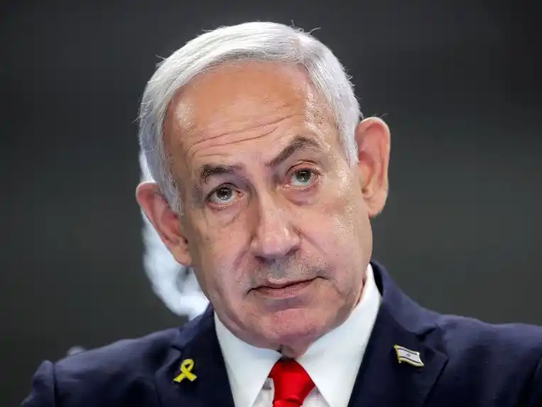 Tras haber anunciado negociaciones con Líbano, Netanyahu dijo: “seguiremos atacando a Hezbolá con fuerza”