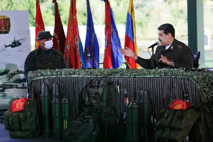 Maduro acusa a Colombia de preparar “mercenarios” para agredir la frontera