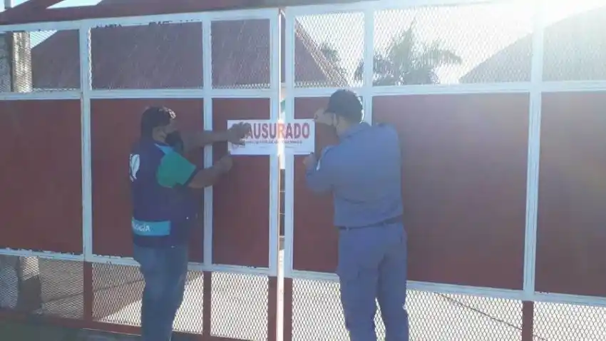 En la última semana, la Policía detectó 46 comercios abiertos incumpliendo con el ASPO