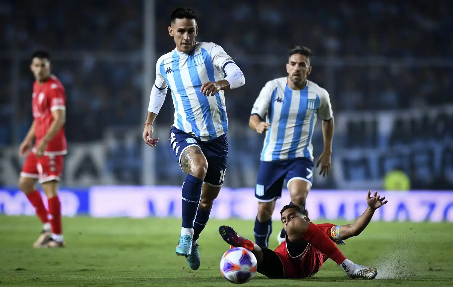 Matías Rojas, autor del primer gol de Racing.
