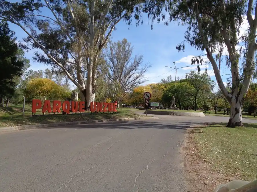 El Parque Unzué, una de las maravillas naturales de la ciudad.