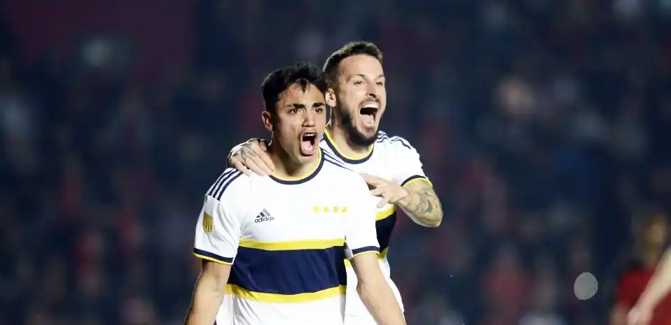 Boca le ganó a Colón 2 a 1 y sueña con pelear el liderazgo del torneo