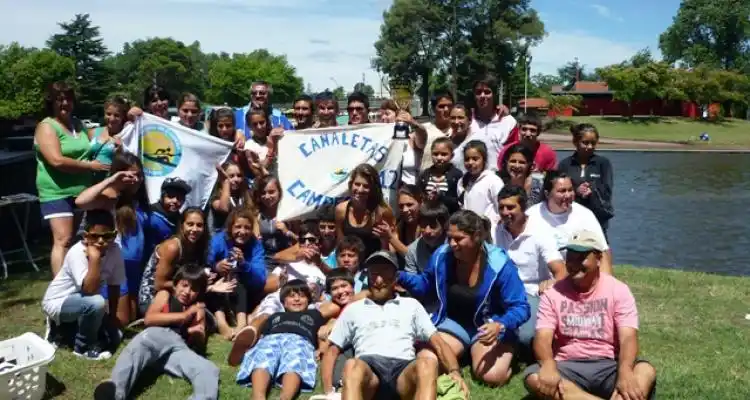 Canotaje: Gran actuación de las Canaletas en Azul