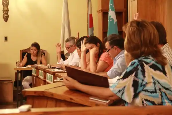 El Concejo en pugna: la oposición se queja por “actitudes autoritarias”