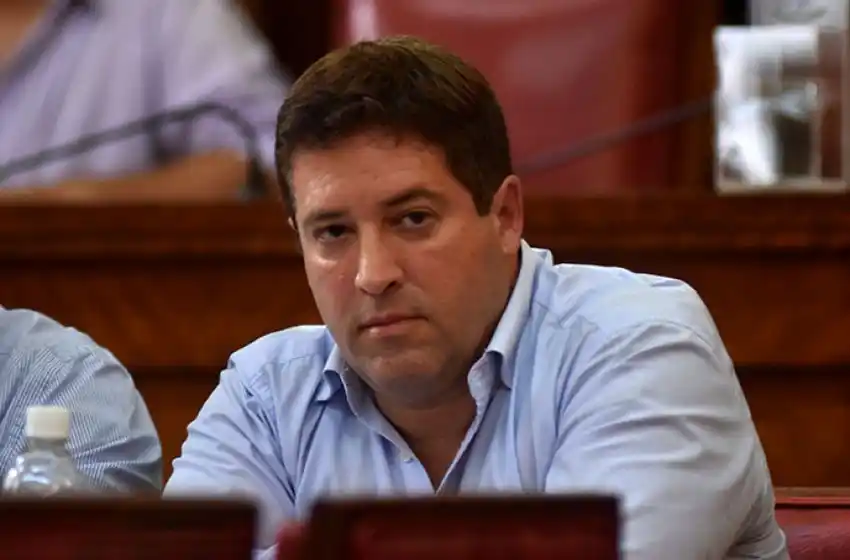 Le descontaron la mitad del sueldo a Mourelle por no presentar la declaración jurada