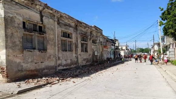 CUBA NO PEGA UNA: los desastres naturales la golpean en medio de una devastadora crisis económica