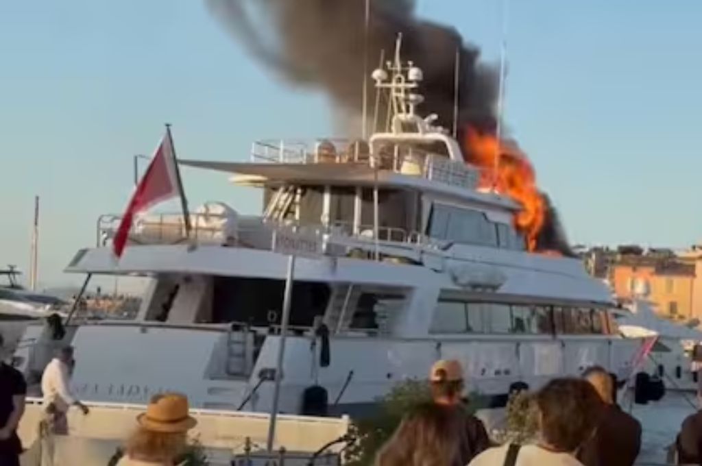 Las llamas impactaron a turistas y vecinos, mientras se investigan las causas del siniestro.