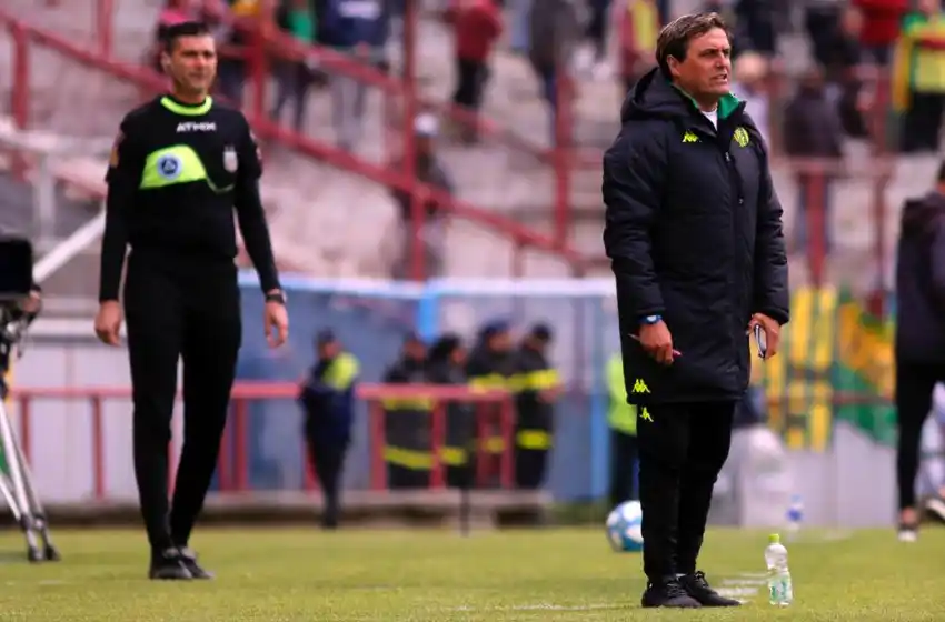 Aldosivi se quedó sin entrenador
