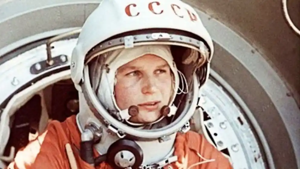 La cosmonauta rusa Valentina Tereshkova. en junio de 1963, hizo historia al completar una misión solitaria a bordo del transbordador soviético Vostok 6 (Andina)