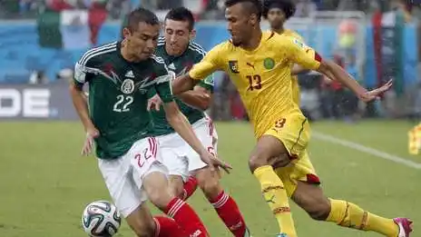 México debutó con un 1 a 0 ante Camerún en la Copa del Mundo  