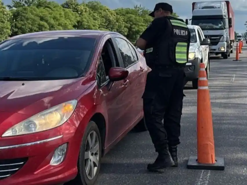 La Agencia Provincial de Seguridad Vial (APSV) reforzó los controles vehiculares en puntos estratégicos. Foto; GSF