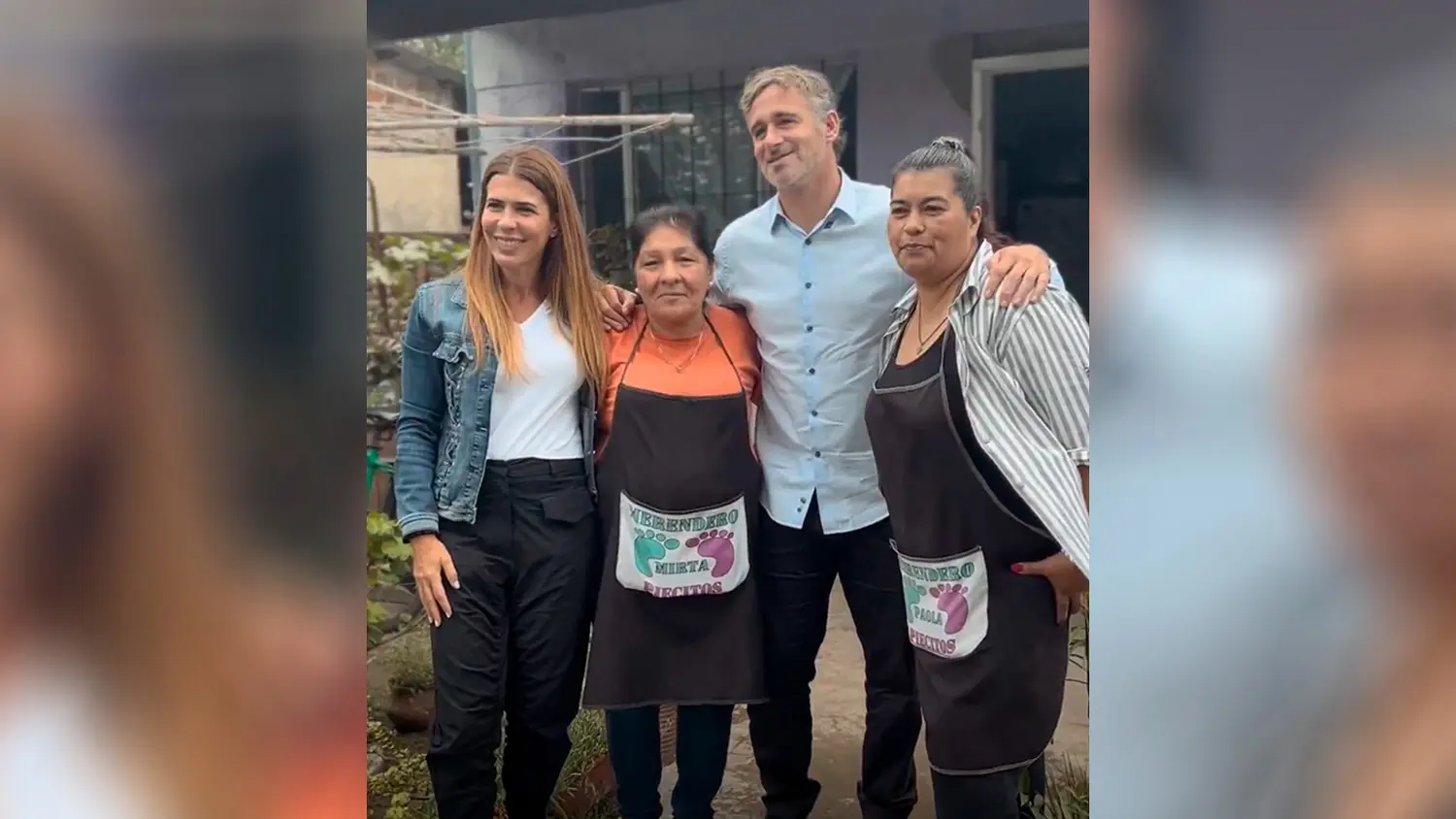 El intendente Achával junto a las responsables del Merendero "Piecitos" de Derqui.