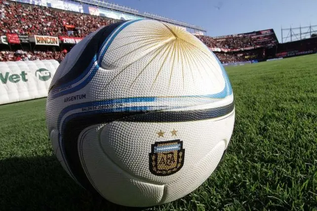 Se levantó el paro y vuelve el fútbol en todas sus categorías