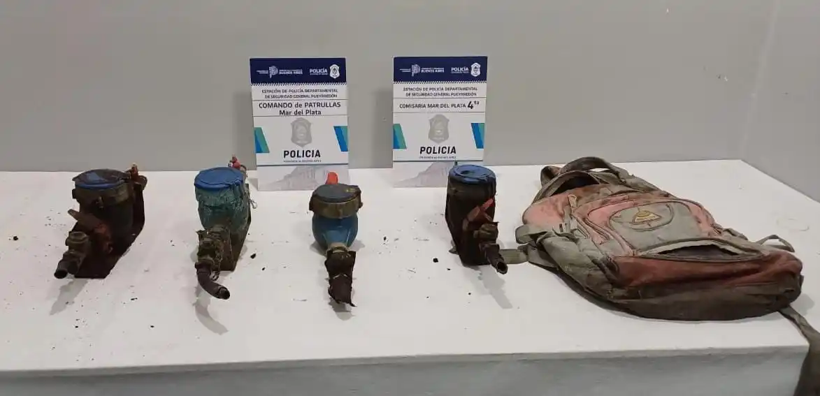 En una mochila, los malvivientes llevaban cuatro medidores de agua