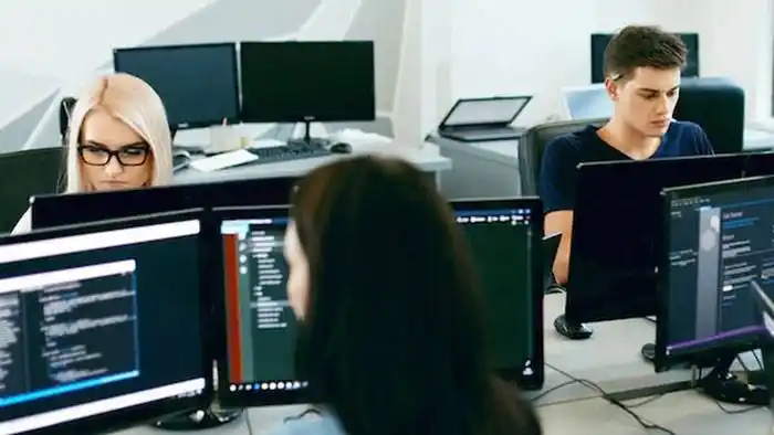 Curso gratuito de programación  permite conseguir trabajos que  pagan hasta $200.000 por mes