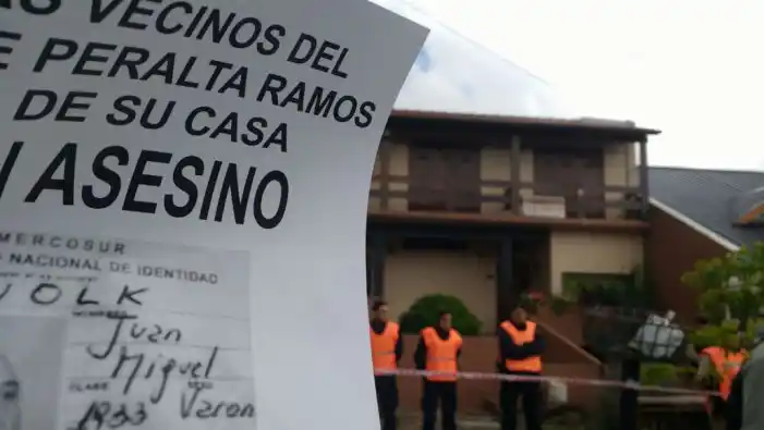 Escrache en Mar del Plata: "Aquí vive un genocida"