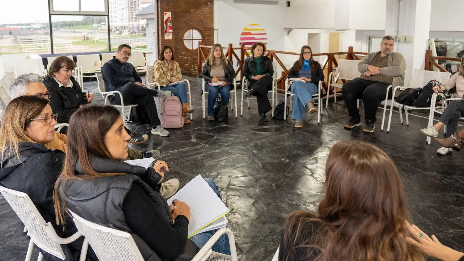 Reunión. Integrantes del Consejo Provincial de Educación y Trabajo