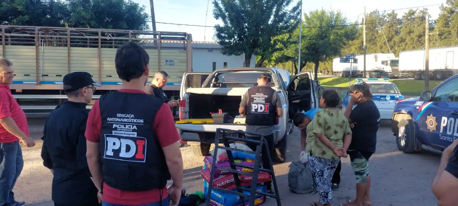 Dos detenidos al norte de la provincia con 10 kilos de cocaína y millones de pesos en efectivo