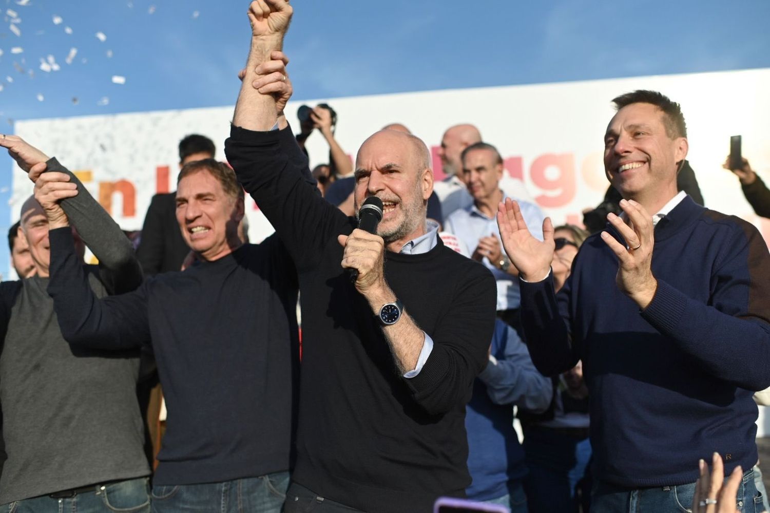 Larreta y Santilli visitan Chacabuco: Reunión con el intendente Aiola y café con vecinos