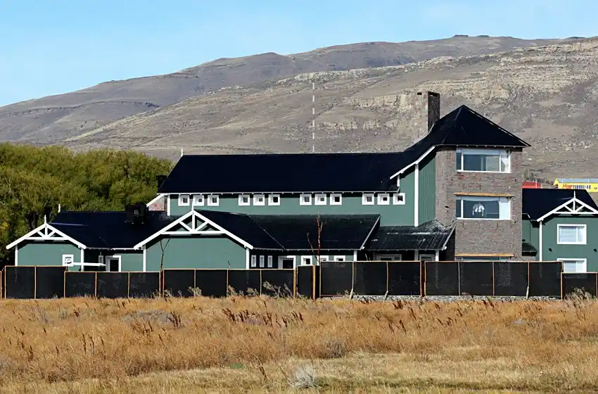 Investigan si las coimas coinciden con la compra de los hoteles K