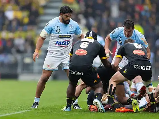 Bruni jugará de ala frente a Pau.