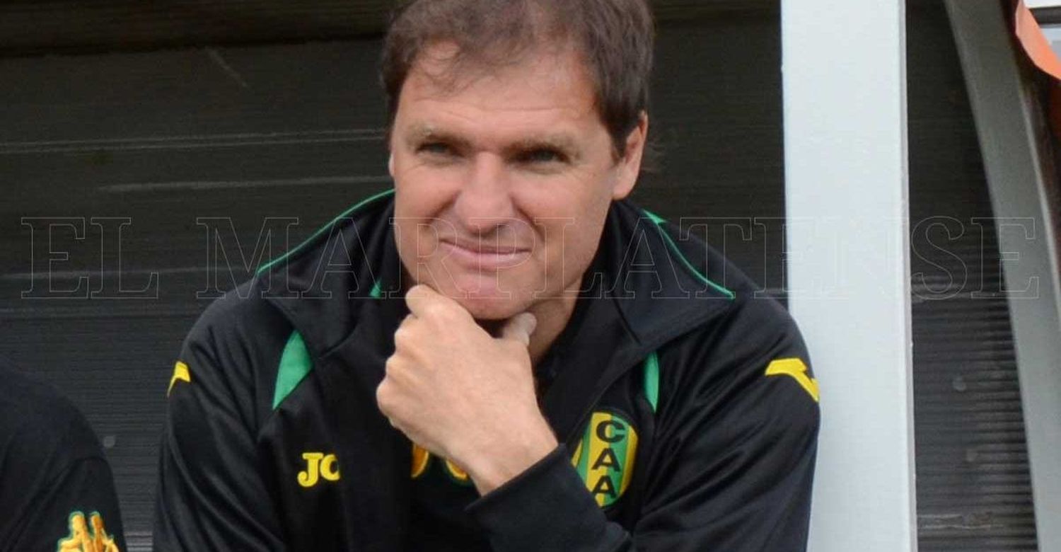 Darío Franco dejó de ser el entrenador de Aldosivi