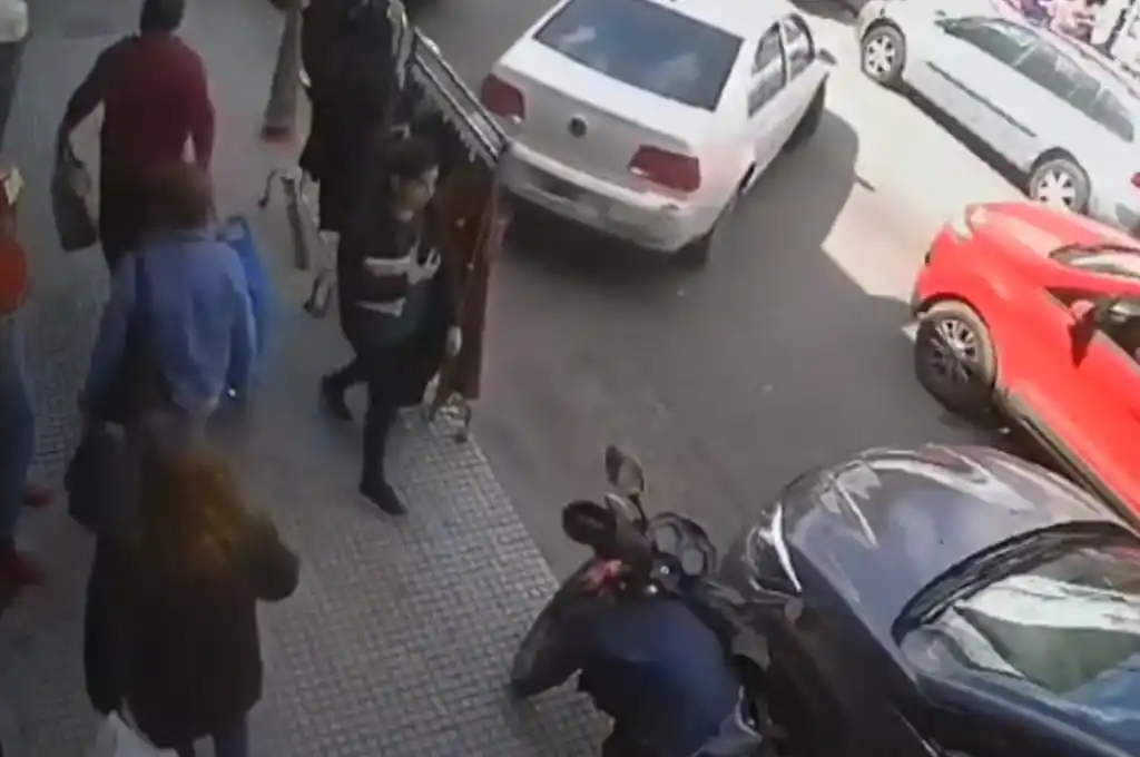 Cámaras de seguridad registraron el momento exacto de la tragedia.