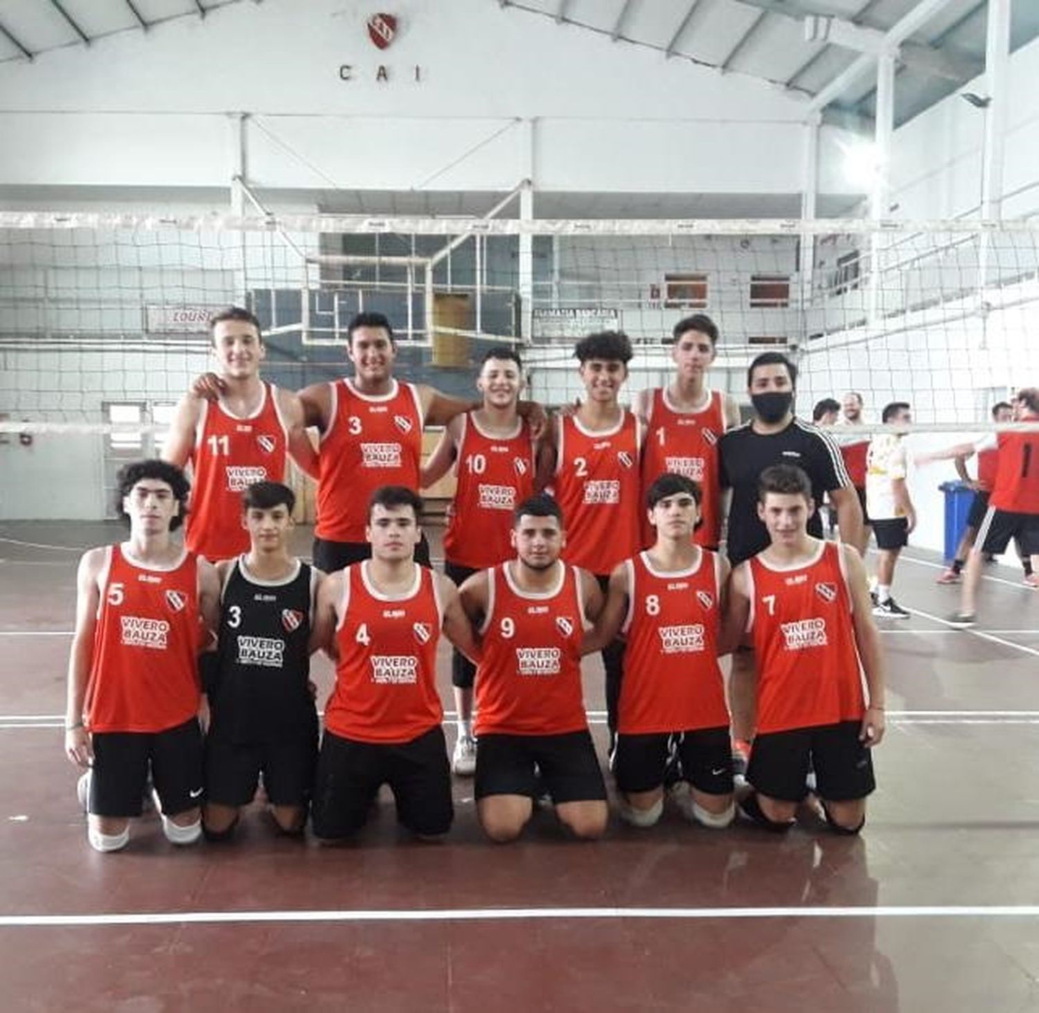 Comenzó con cuatro partidos el Oficial de Primera Masculino de AVG