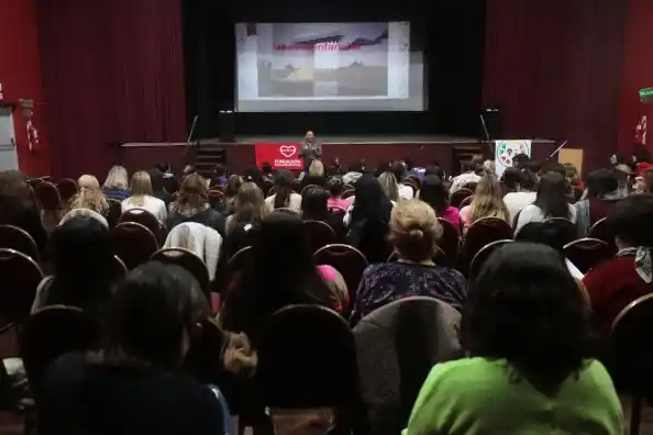 Santo Tomé: capacitación para docentes sobre educación emocional
