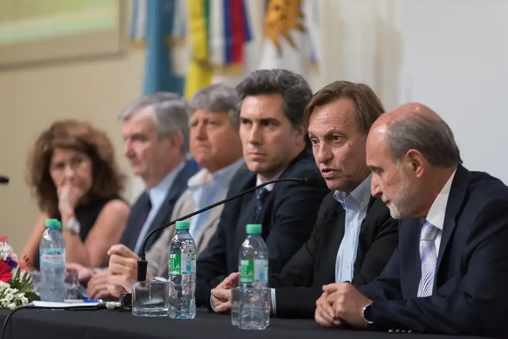 Competitividad  y Desarrollo, los ejes de una jornada que reunió a empresarios y dirigentes de la Región Centro en Paraná