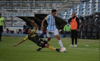 El polémico penal con el que Gimnasia de Jujuy superó a Santamarina