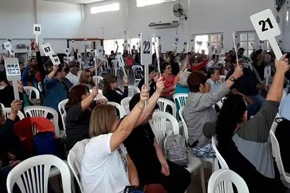 Salarios: Agmer convocó a un congreso extraordinario
