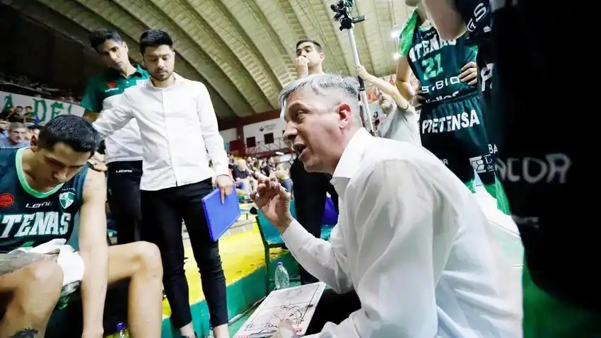 Sebastián González se convirtió
en nuevo entrenador de Riachuelo