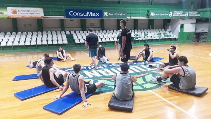 Estudiantes arranca el año recibiendo este lunes a Racing 