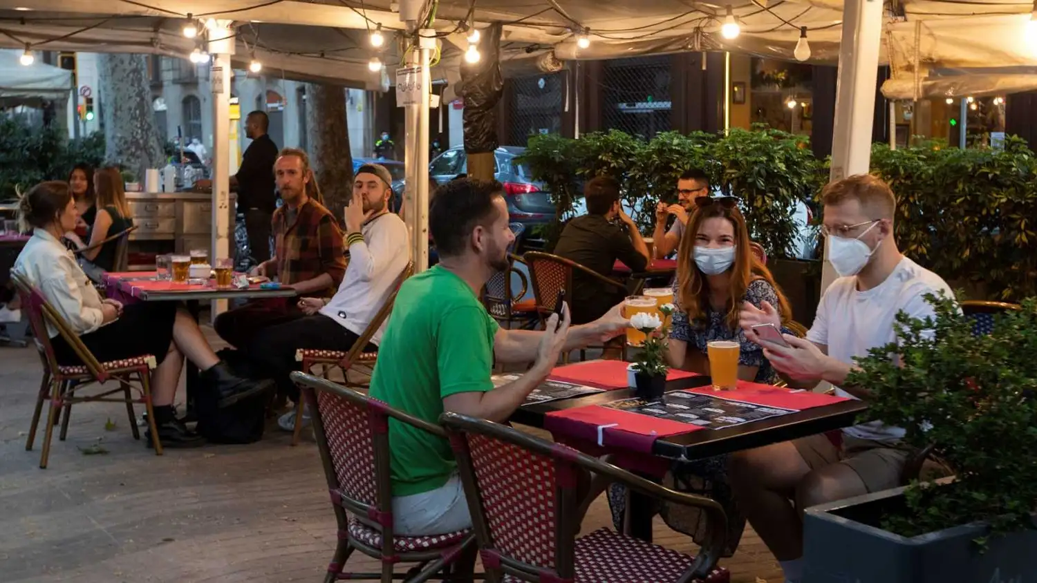 En Entre Ríos están habilitadas las reuniones sociales al aire libre