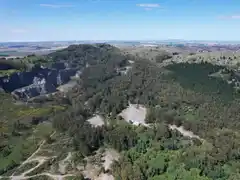 El potencial de las tierras raras: exploran cerca de Tandil la presencia de minerales estratégicos
