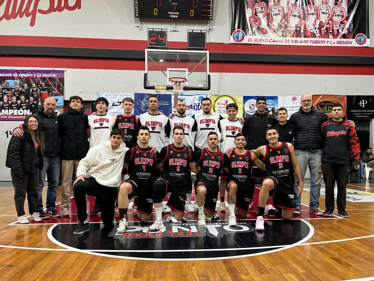 El Rojo va y va... Olimpia quedó a un partido de volver a jugar una final. Foto: Fabián Gallego.
