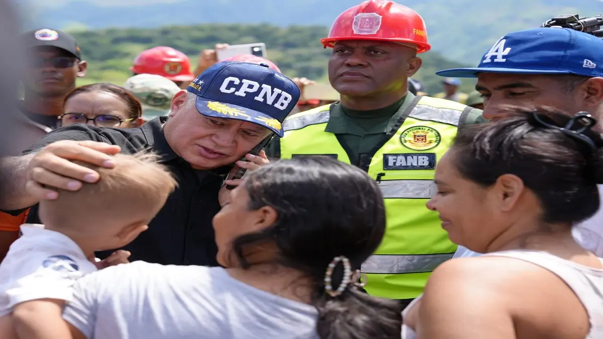 CABELLO estuvo de visita por CUMANACOA: supervisa trabajos de reconstrucción