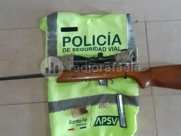Agentes de la DGPSV secuestraron una carabina calibre 22 con municiones varias y cartuchos percutados