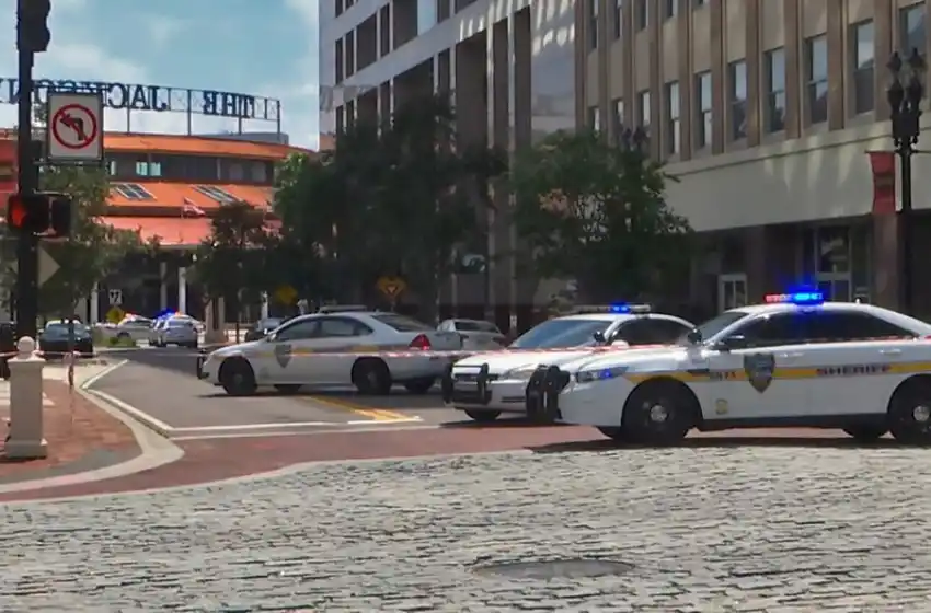 En 2019 hubo 409 tiroteos colectivos y 30 matanzas en Estados Unidos