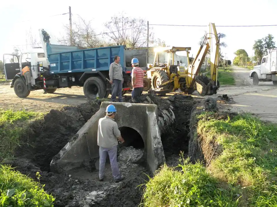Obras de urbanización para 7 barrios de Navarro