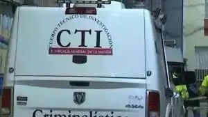 MUJERES ASESINAS matan a hombre al interior de un carro