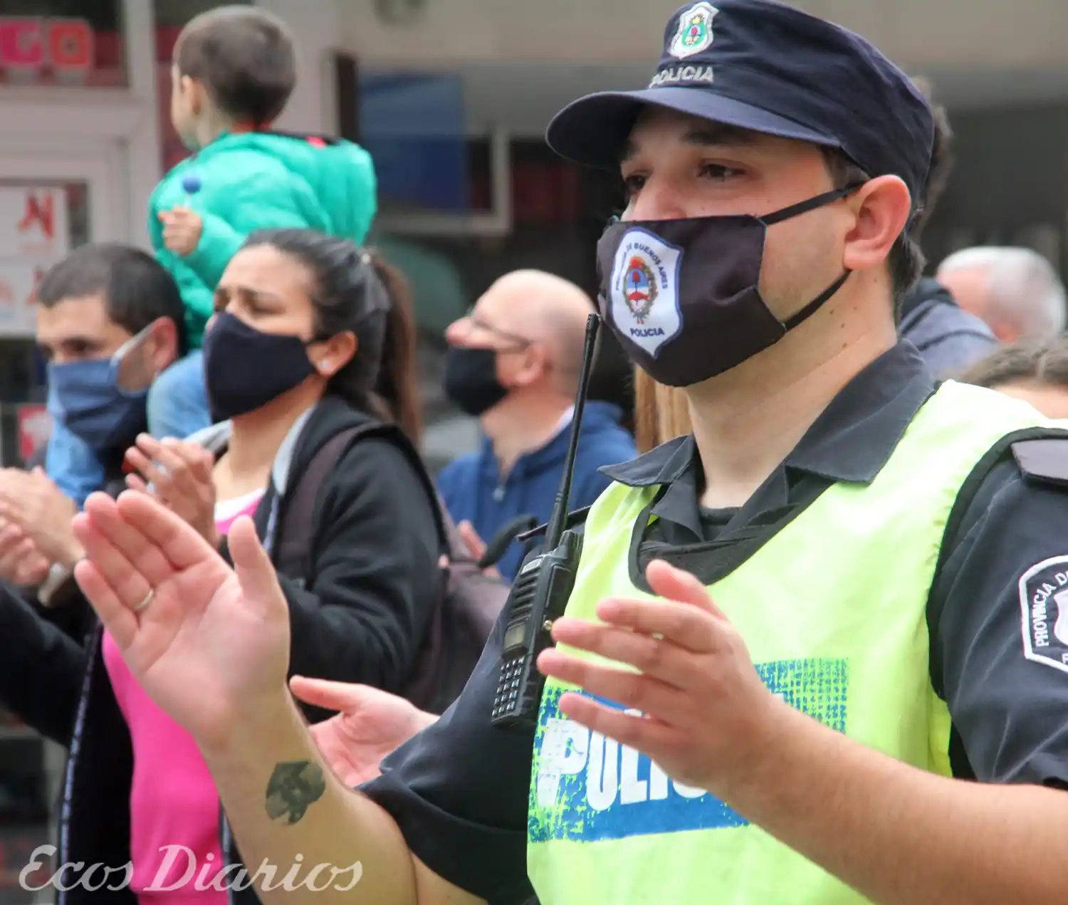 Las imágenes del tercer día de manifestación de los Policías en Necochea