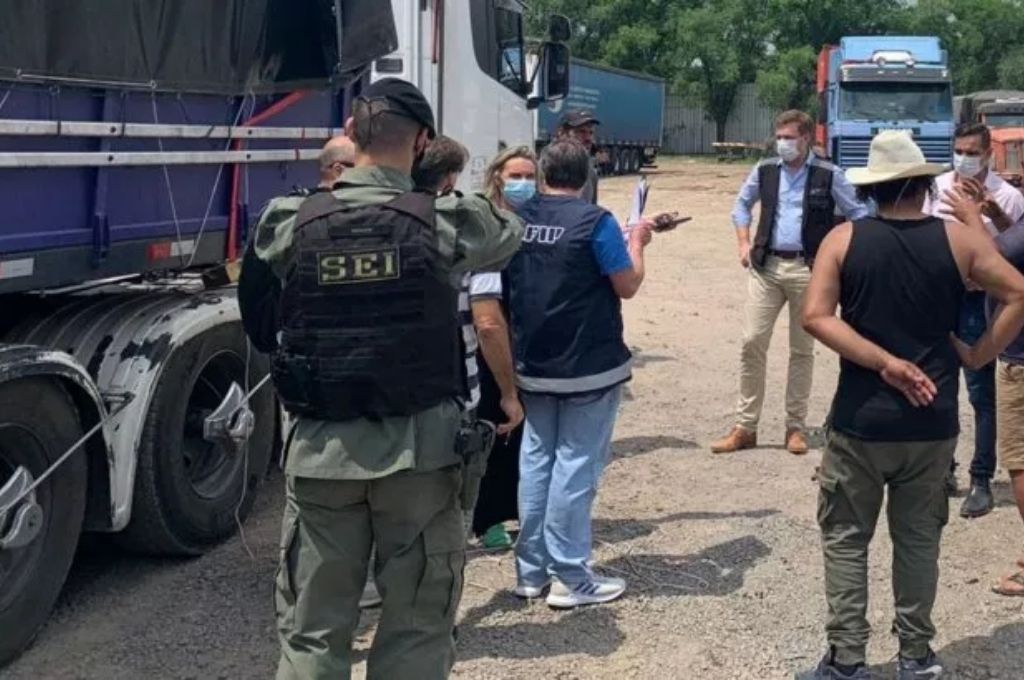 Incautan en Rosario 500 toneladas de soja ilegal